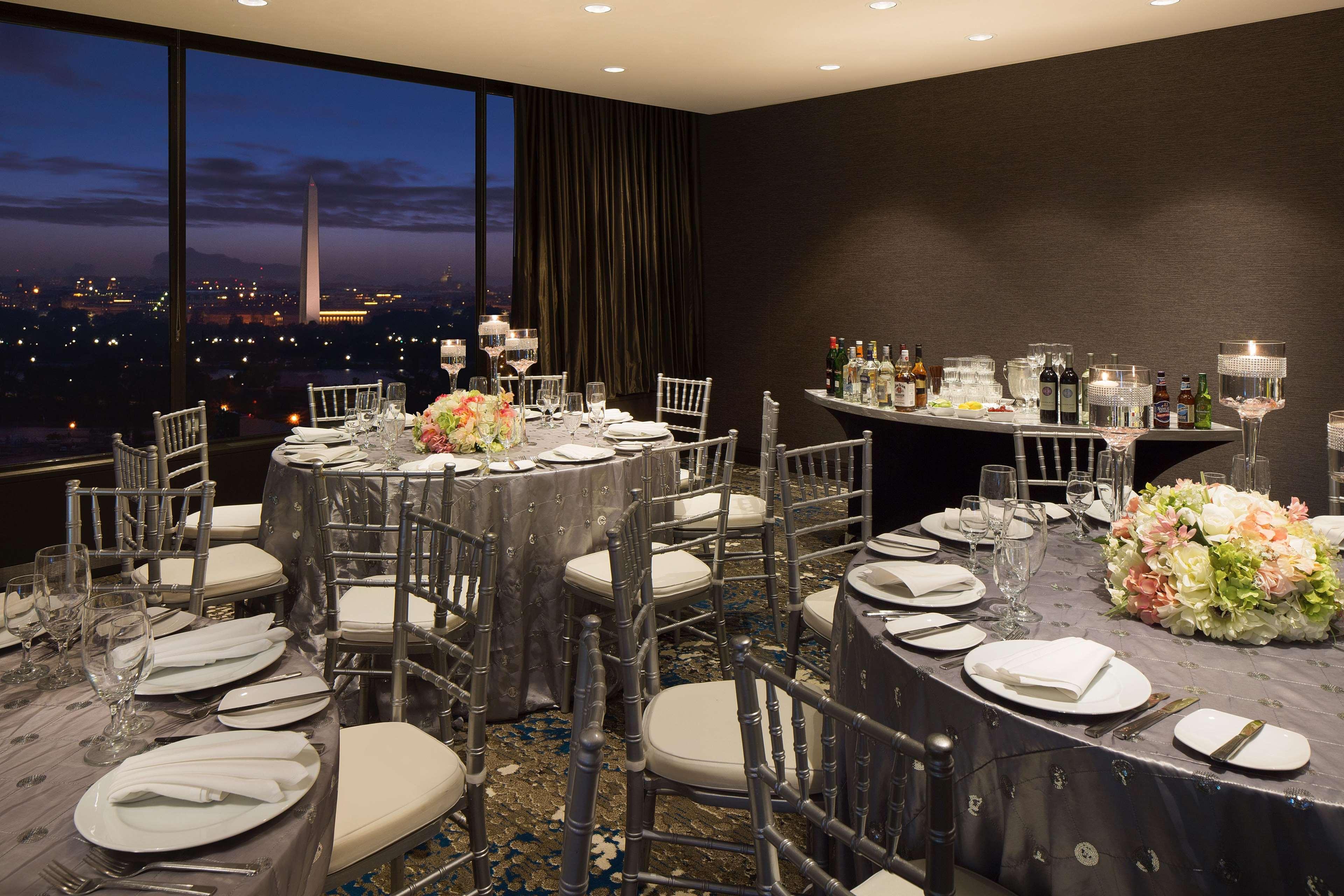Doubletree By Hilton Washington Dc - Crystal City Арлингтон Экстерьер фото