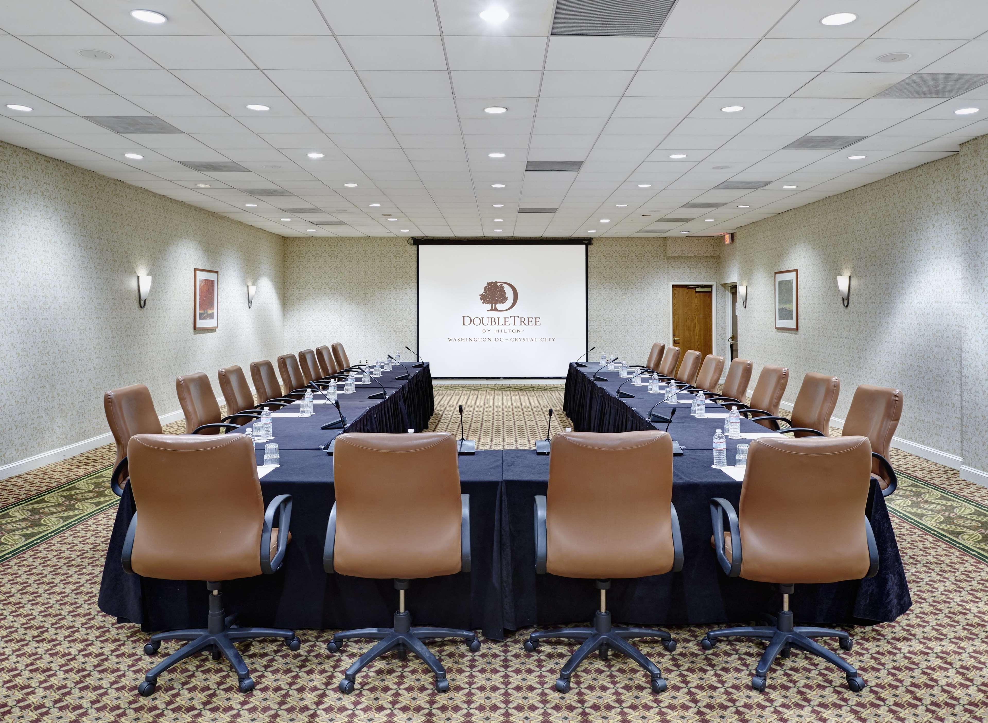 Doubletree By Hilton Washington Dc - Crystal City Арлингтон Экстерьер фото
