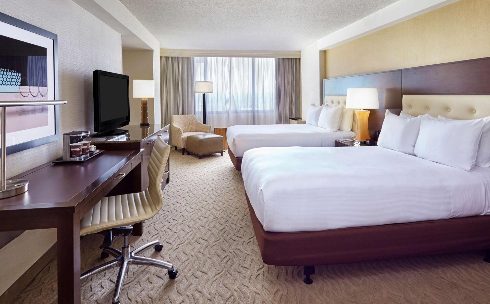 Doubletree By Hilton Washington Dc - Crystal City Арлингтон Экстерьер фото